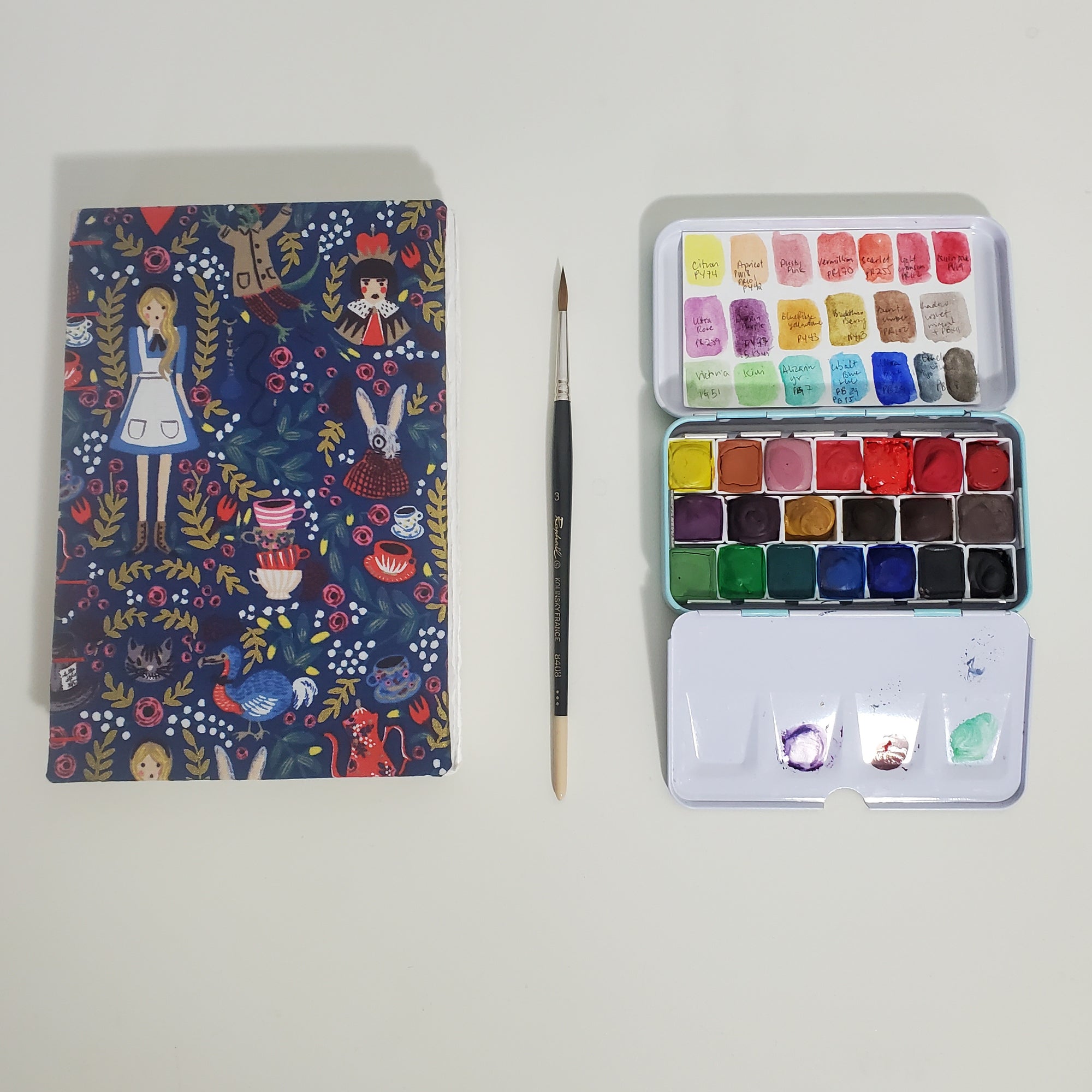 Standard Watercolor Sketchbook | 100% Cotton Paper | Wonderland in Navy