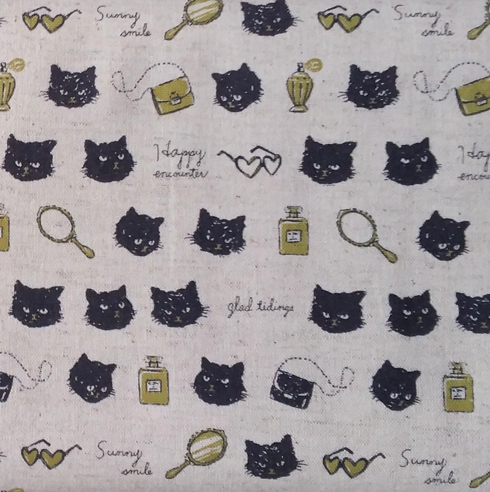 Animal World - Vanity Cat in Neutral | Canvas