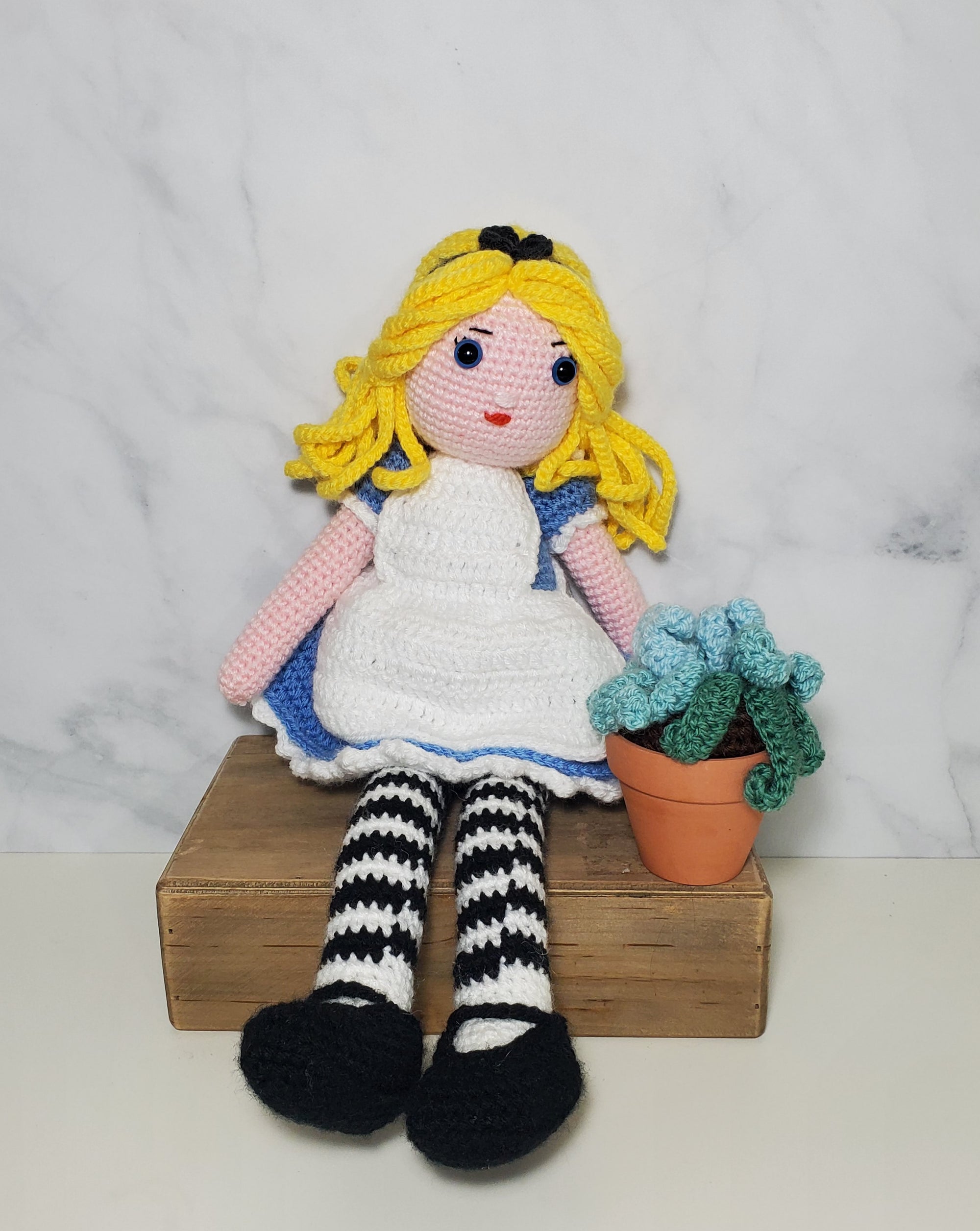 Crochet Character - Alice in Wonderland - Large
