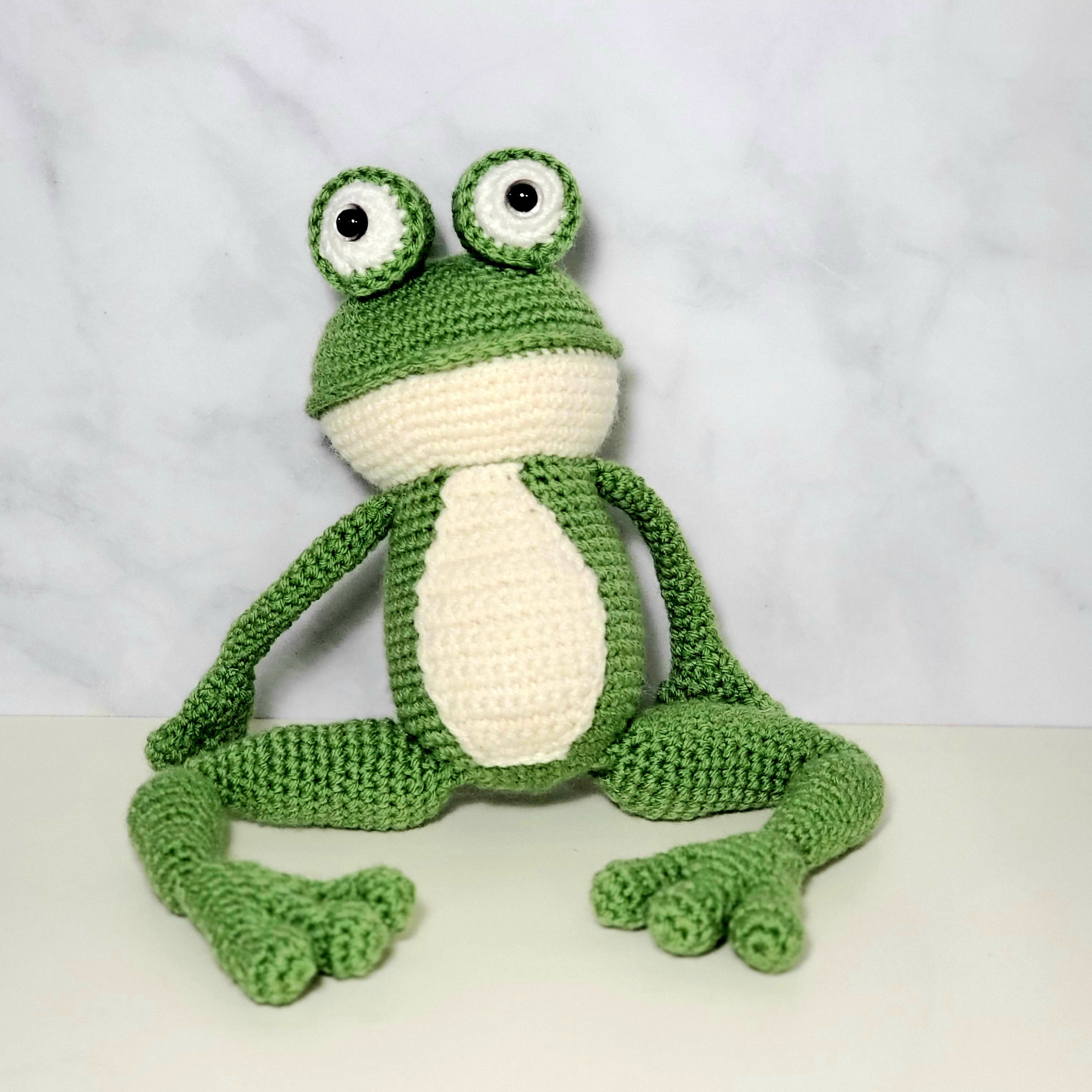 Crochet plush toy frog, stuffed frog plush, crochet frog toy