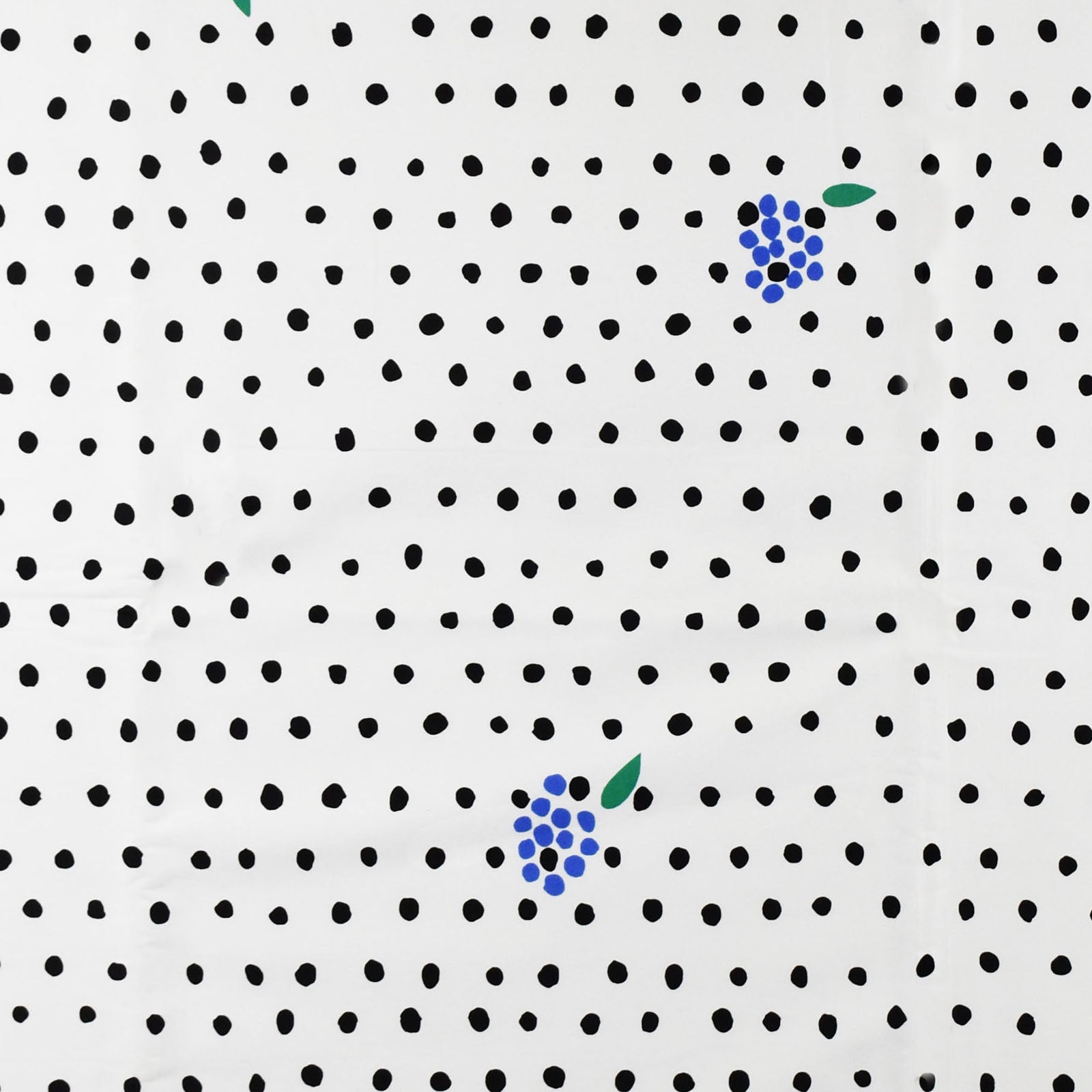 Anu Tuominen Terttu Pocho in White | Organic Oxford