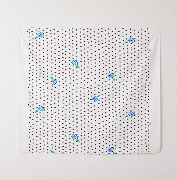 Anu Tuominen Terttu Pocho in White | Organic Oxford