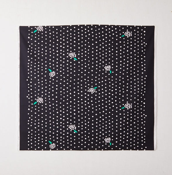 Anu Tuominen Terttu Pocho in Black | Organic Oxford