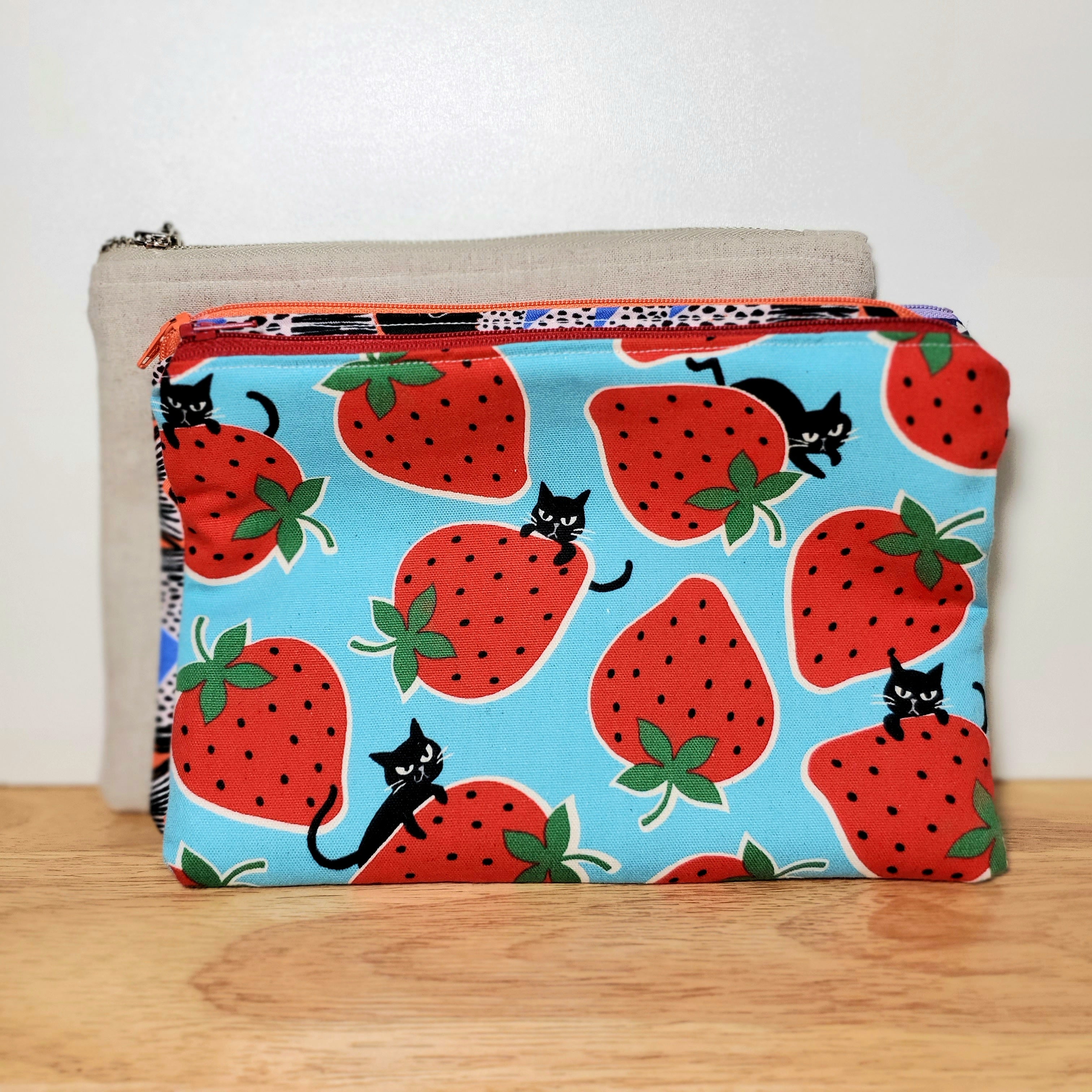 Sewing a zipper pouch - No Pattern Needed